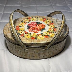 Vintage Tin Box Oval Sewing Basket Picnic Basket Double Swing Handle